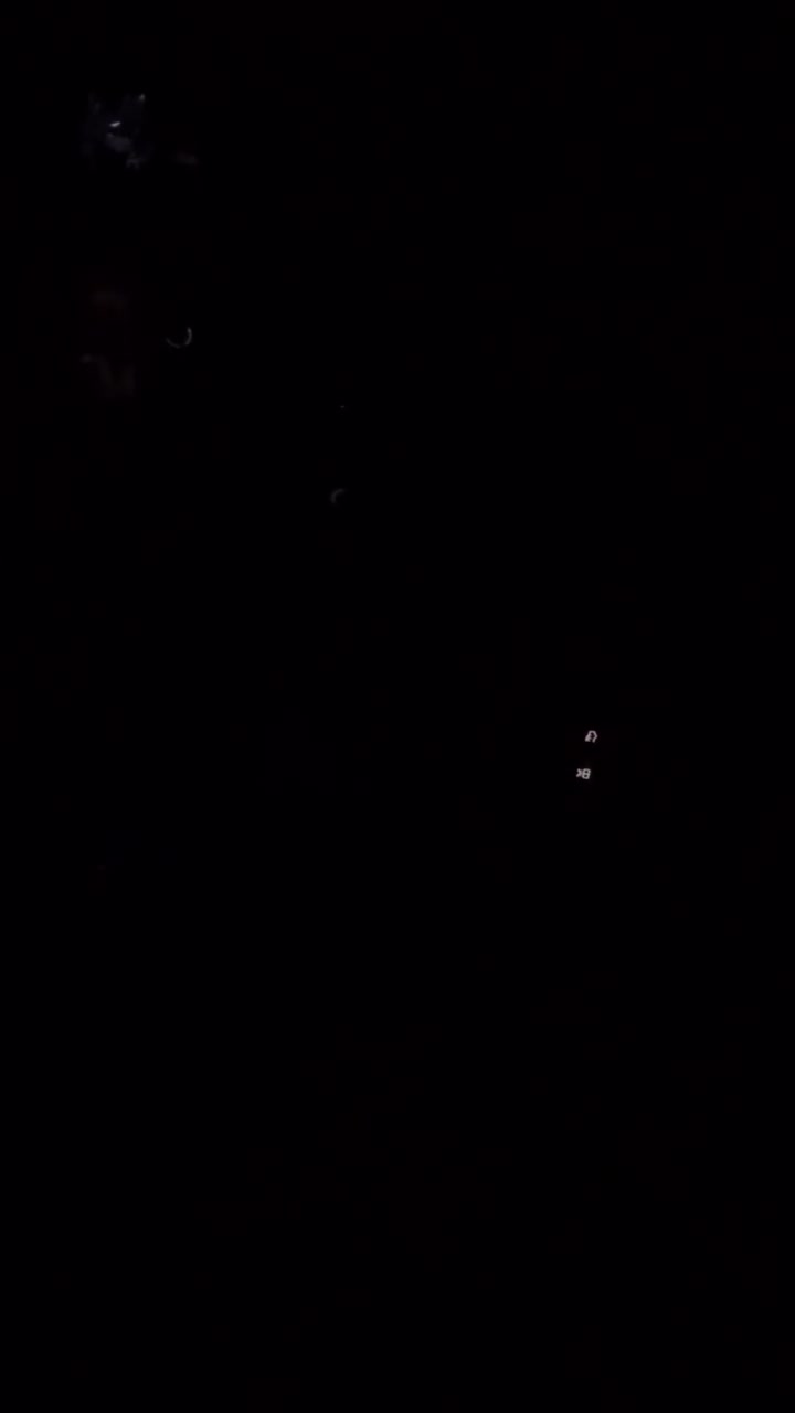 哈登凌晨4:35晒训练自拍 配文工作电话让我们一起努力
