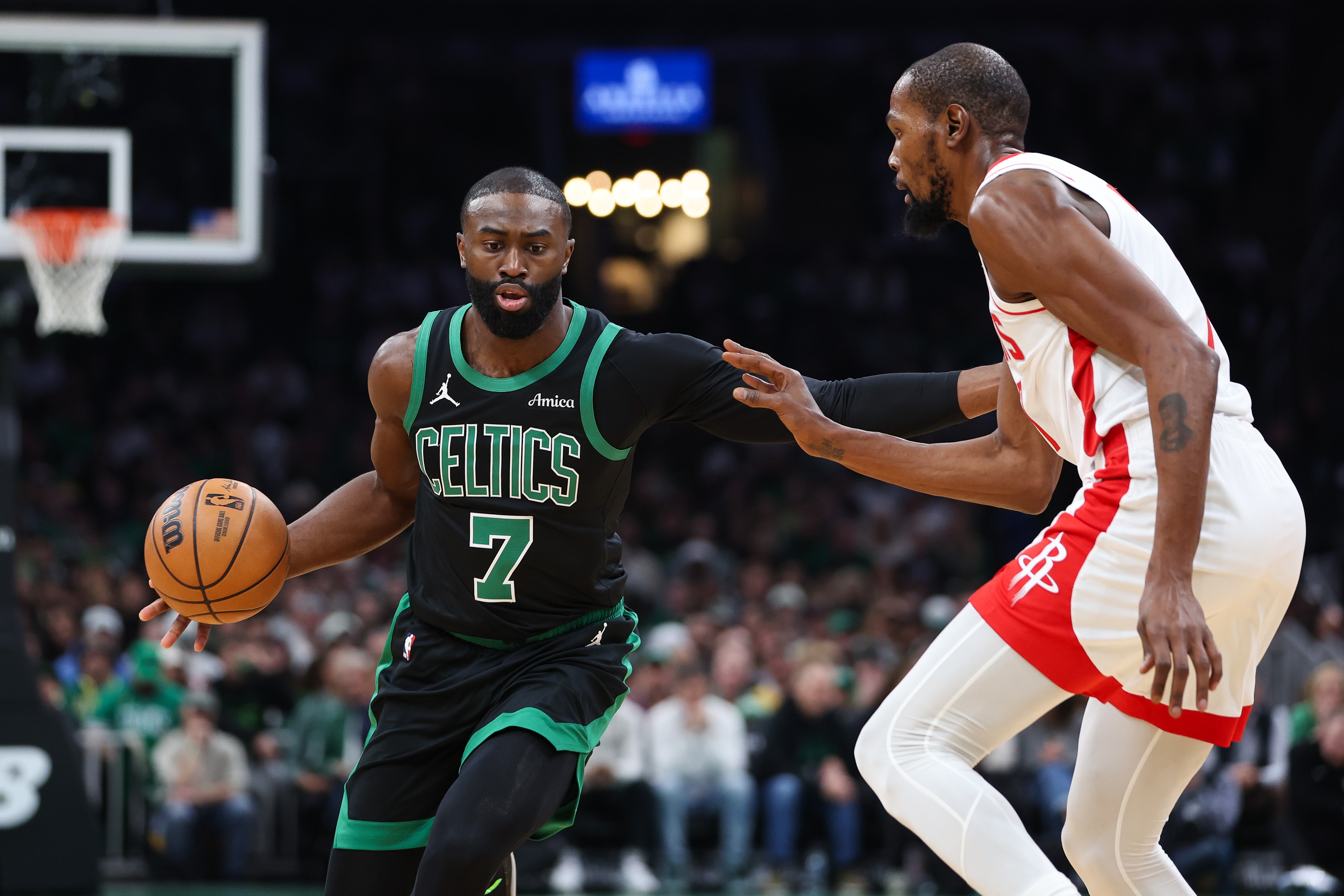绿军媒体人：围绕塔图姆建队，布朗大合同成空间难题