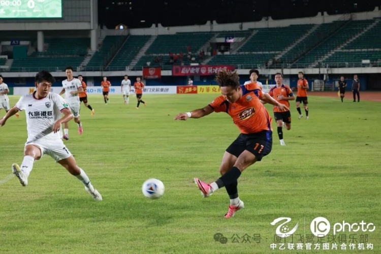 厦门飞鹭0-0广州蒲公英 近10轮仅1胜 厦门飞鹭0-0广州蒲公英 近10轮仅1胜