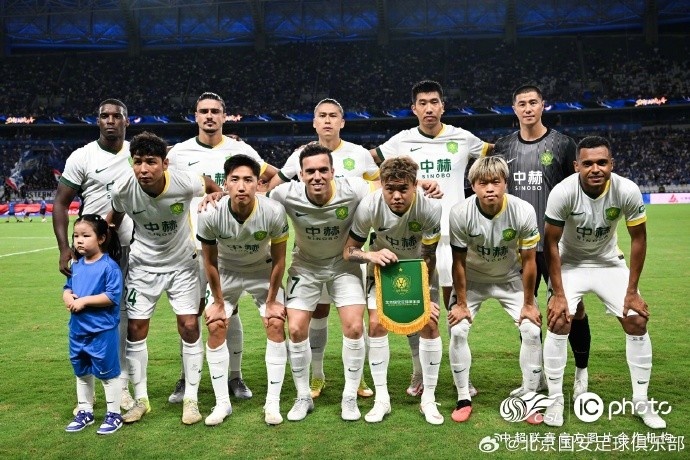 北京国安客场3-0完胜上海申花 侯森多次扑救 北京国安客场3-0完胜上海申花 侯森多次扑救