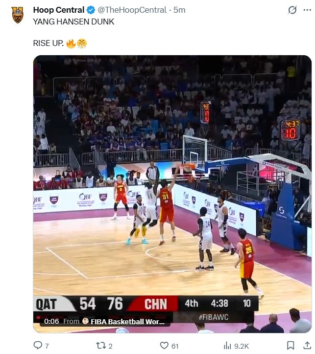 确实帅！杨瀚森世预赛举火烧天单臂暴扣 引美媒转发赞叹