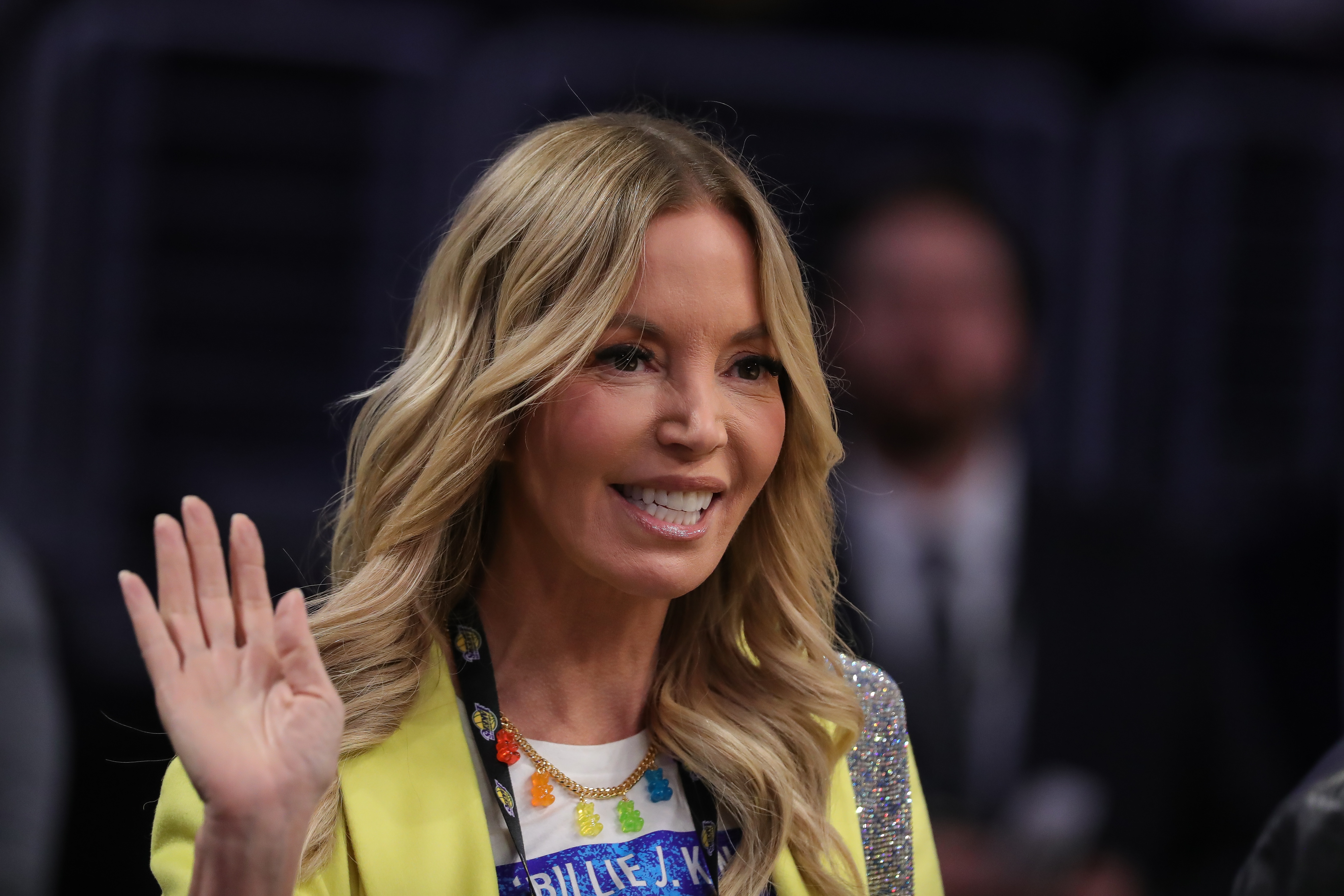 NBA从未有这么多钱涌入 但是否正在失去与球迷的联系？