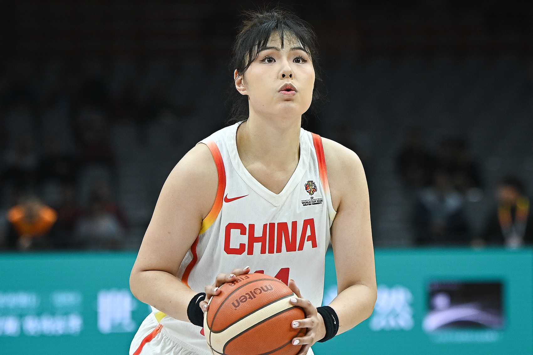 媒体人:国手出战洲际赛要持因公护照 国家队给小宝邮寄出的问题 媒体人:国手出战洲际赛要持因公护照 国家队给小宝邮寄出的问题