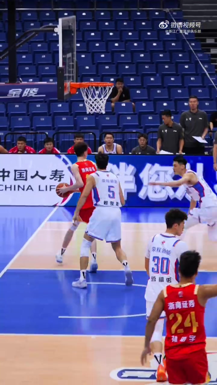 CBA夏季联赛小组赛第三战 以84-78战胜天津 希望年轻队员越来越好