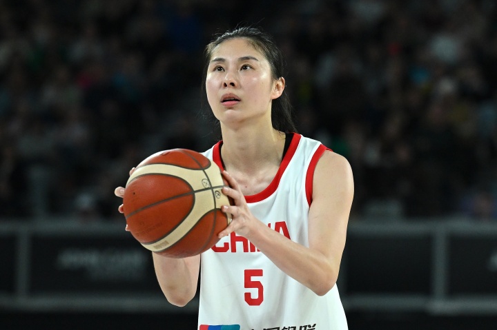 虽然中国女篮还未最后确定阵容 但是王思雨有望出战与捷克之战 虽然中国女篮还未最后确定阵容 但是王思雨有望出战与捷克之战