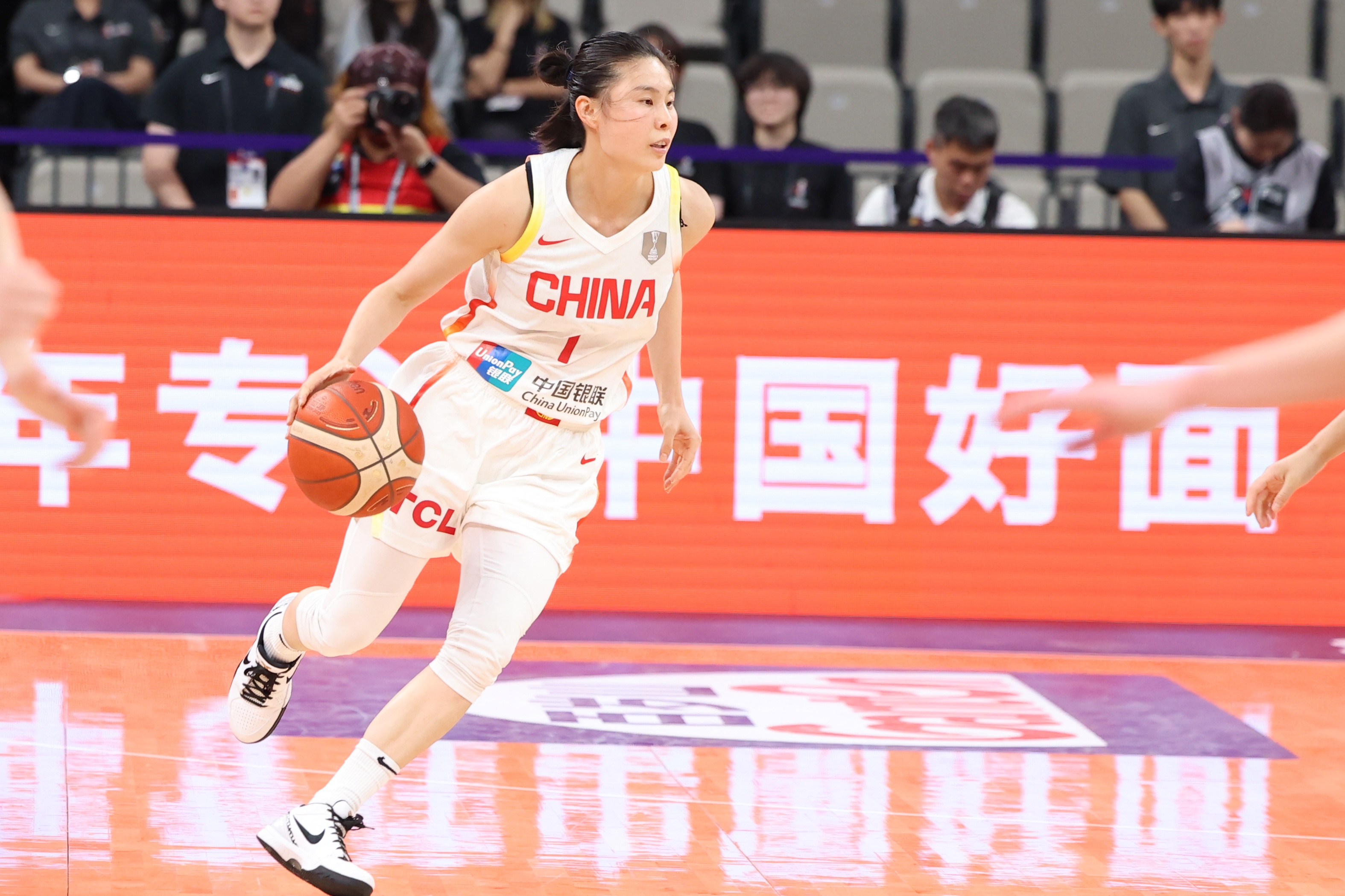 体坛周报：大胜意大利！中国女篮30小时变脸找到正确作战模式